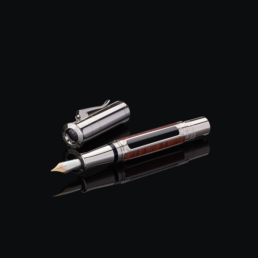 Graf-von-Faber-Castell - Penna stilografica Pen of the Year 2016, Medio